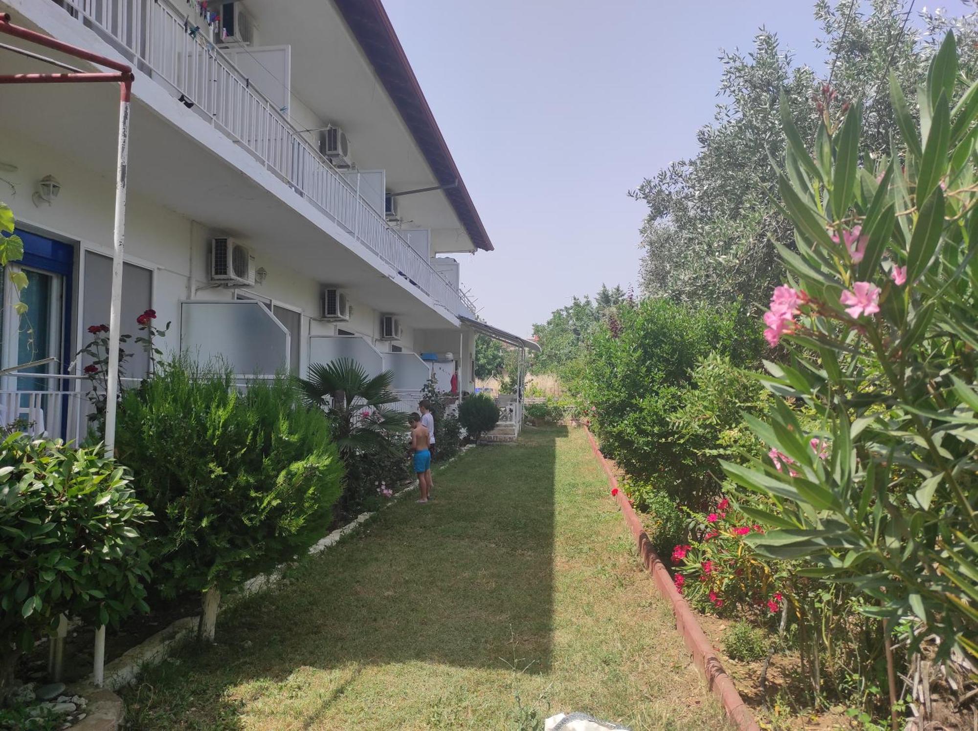 Noula Rooms Makrygialos Exteriör bild