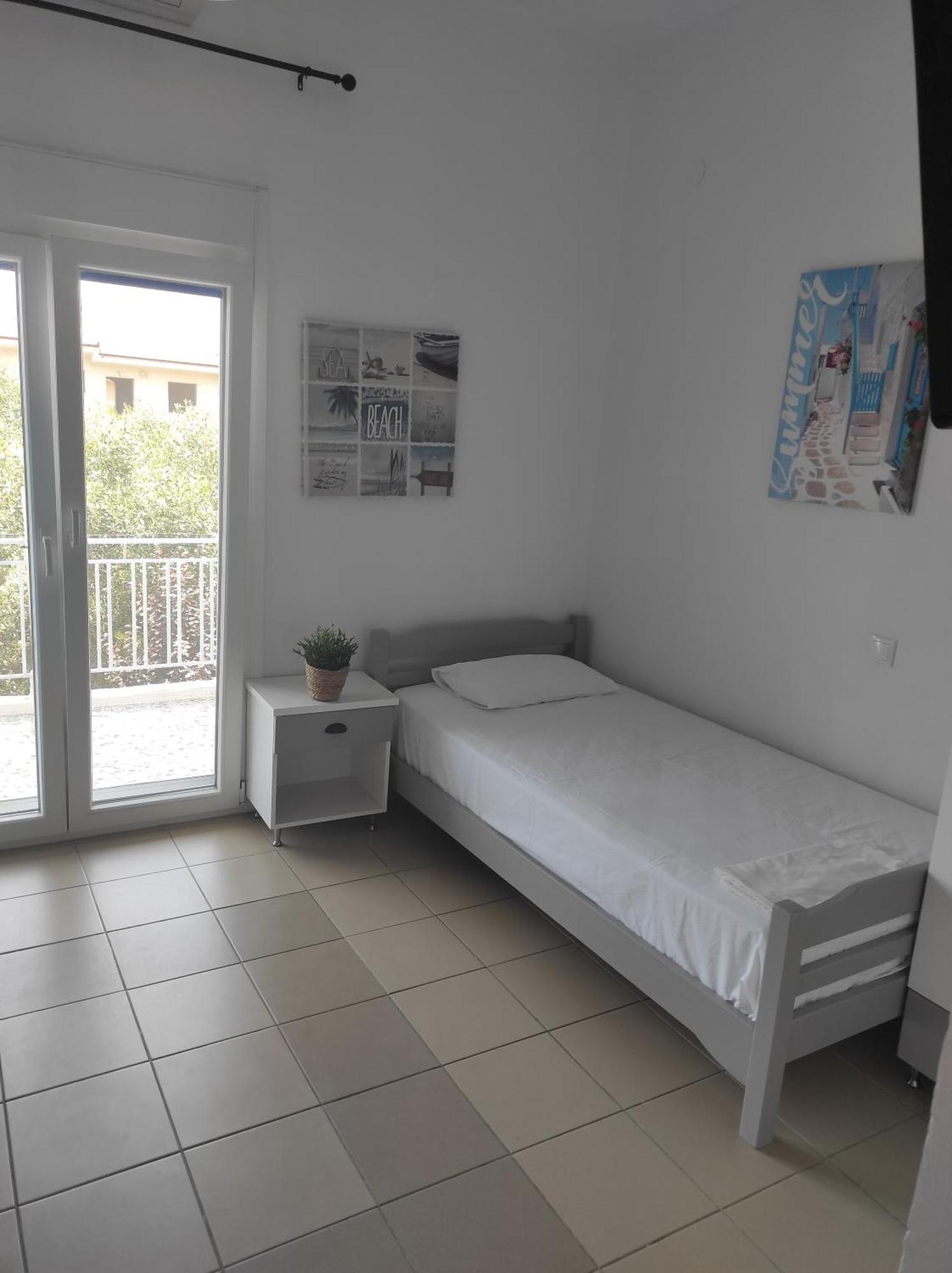 Noula Rooms Makrygialos Exteriör bild