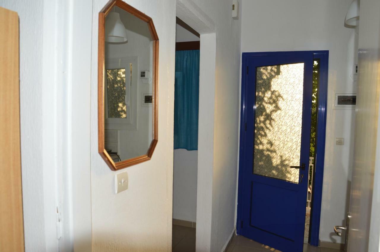 Noula Rooms Makrygialos Exteriör bild